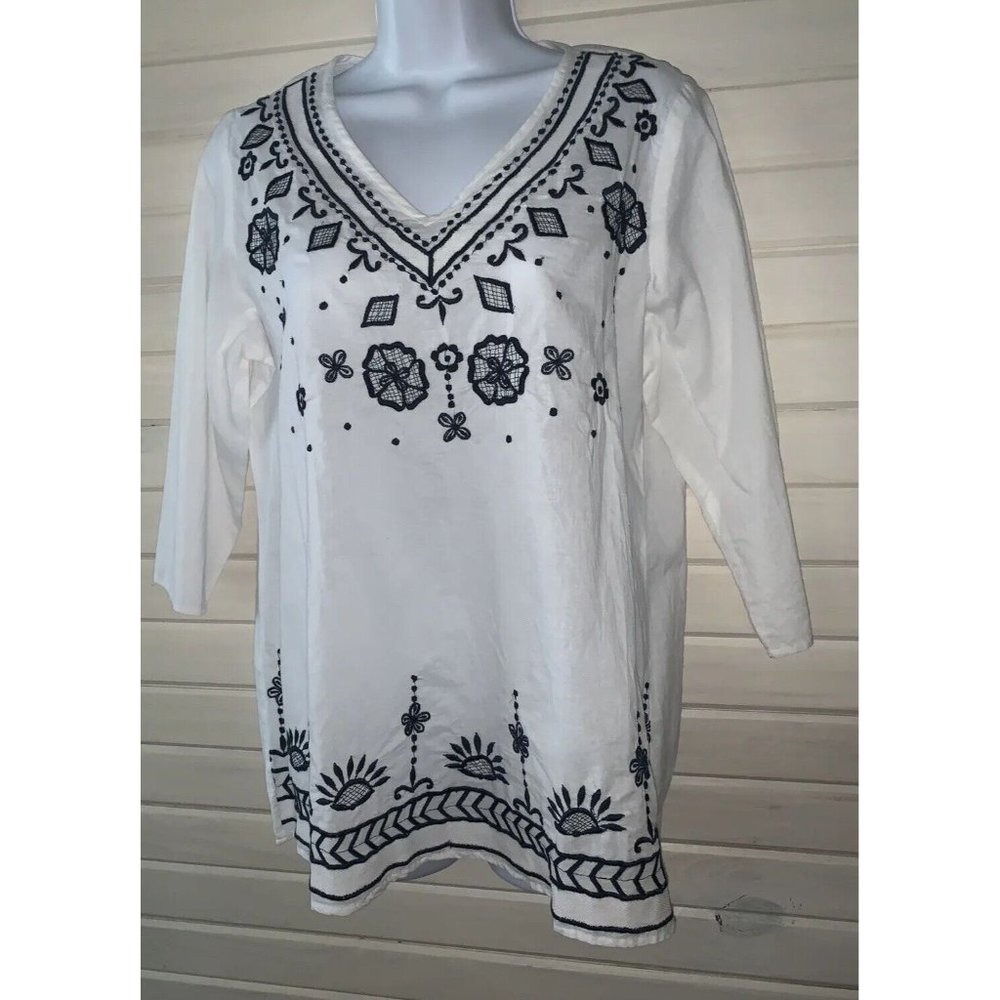 Chic Connection C|C Sz MEDIUM Embroidered Tunic Top White Navy Blue Cotton EUC